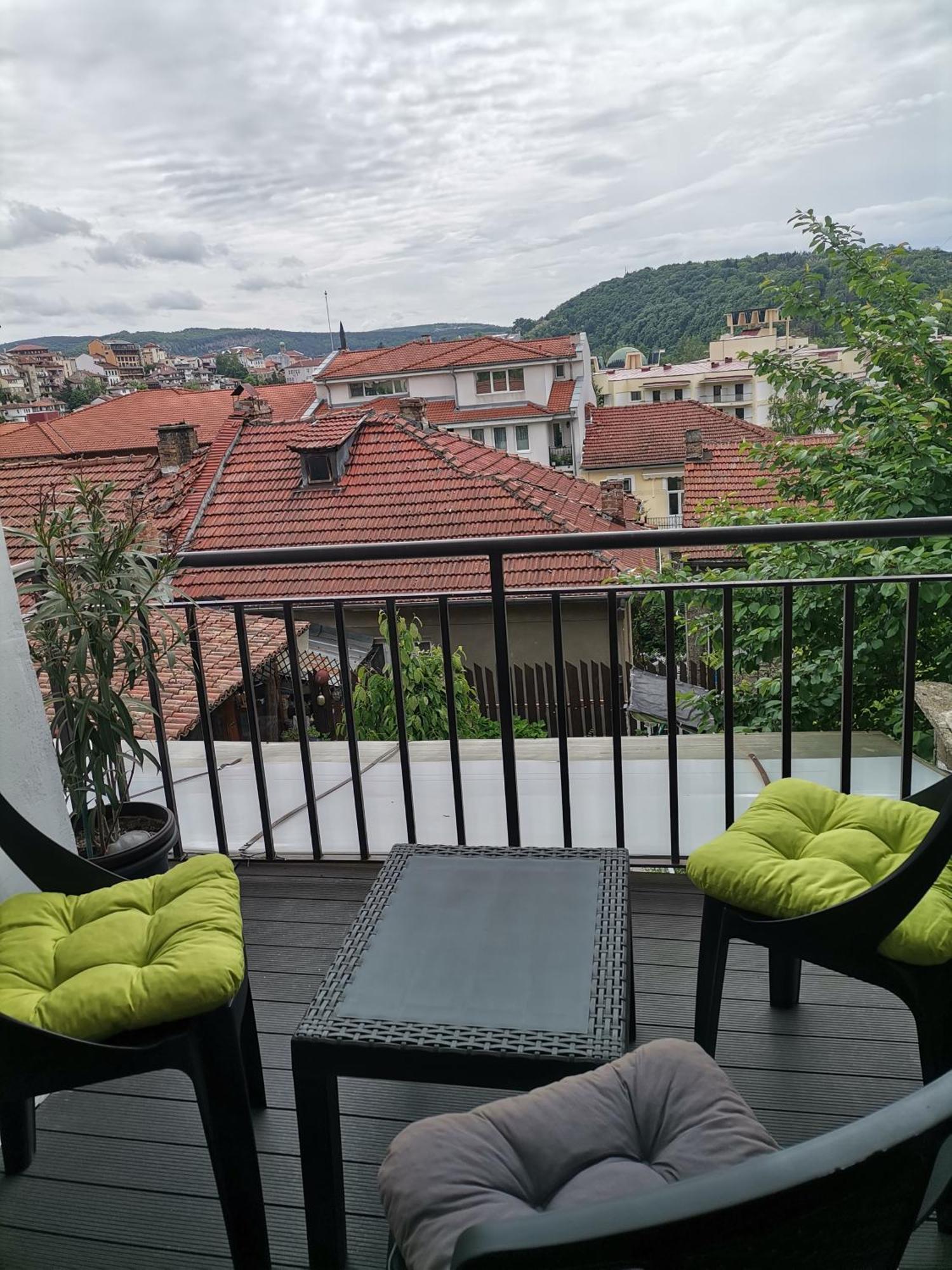 Аврамов Дом - Етаж От Къща Apartment Veliko Tarnovo Ngoại thất bức ảnh