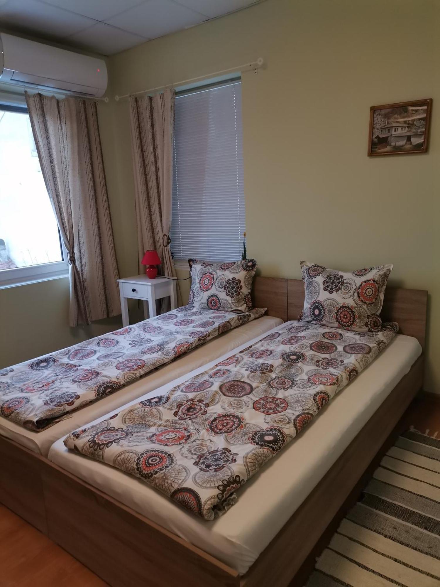 Аврамов Дом - Етаж От Къща Apartment Veliko Tarnovo Ngoại thất bức ảnh